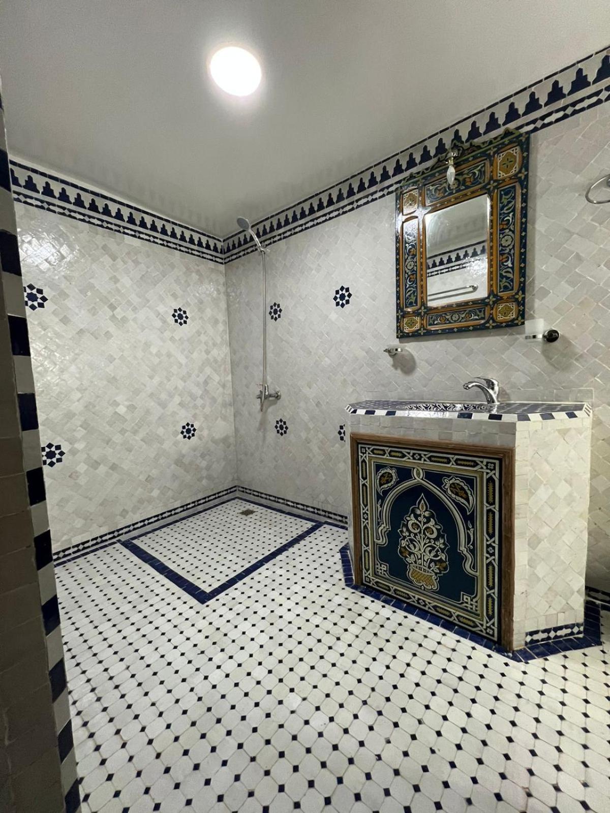 Riad Ranya Fes Luaran gambar